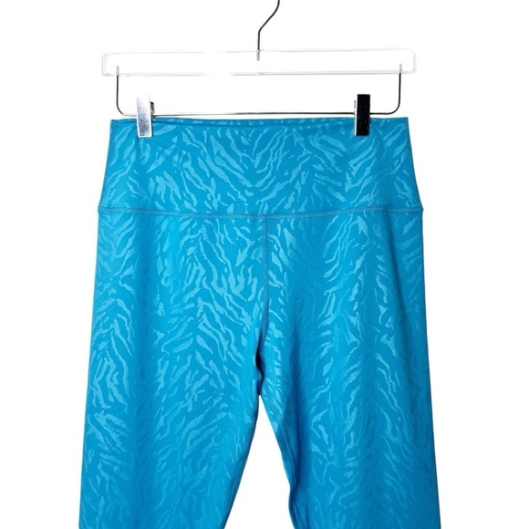 NEW Sweaty Betty Women’s Blue Tiger Print All Day Crop Performance Legging Sz 12 - Picture 3 of 13